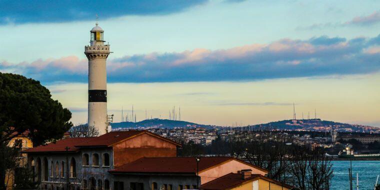 ahirkapi feneri