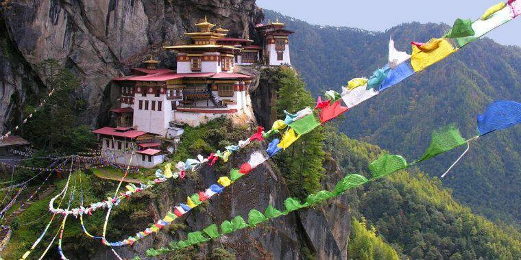  Kaplan Yuvası Tapınağı - Tiger’s Nest Temple