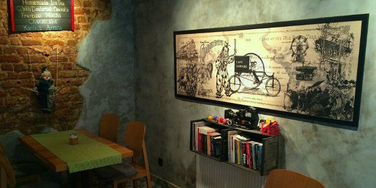 Cafe Lumiere