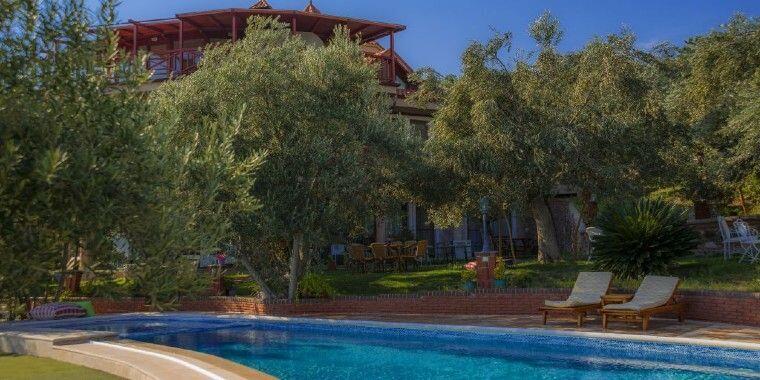 aeneas hotel