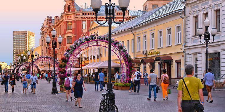 arbat caddesi moskova