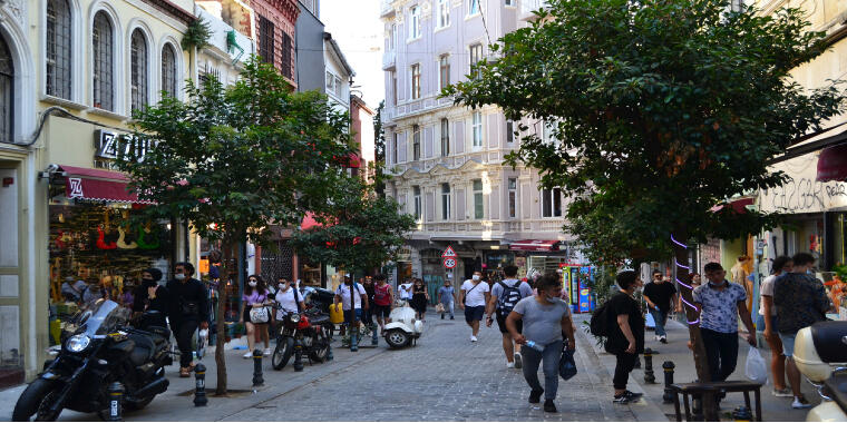 Eski İstanbul Semtleri: Beyoğlu