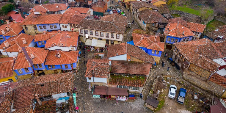 Uludağ Eteklerinde Renkli Bir Rota: Cumalıkızık Köyü