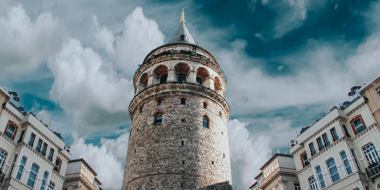 Manzaranın Tadını Çıkarın: İstanbul'daki Seyir Terasları