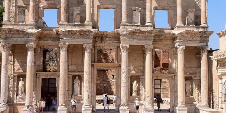 İmparator Hadrian’dan Günümüze Miras Kalmış Yapılar