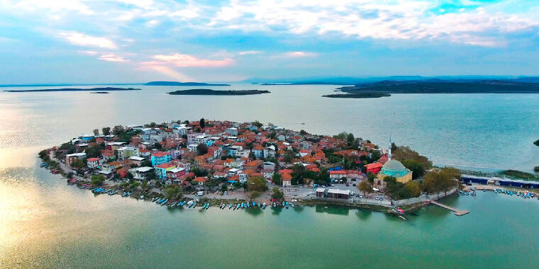 Hem Tarihi Hem Turistik Sahil Beldesi: Mudanya Tatil Rehberi