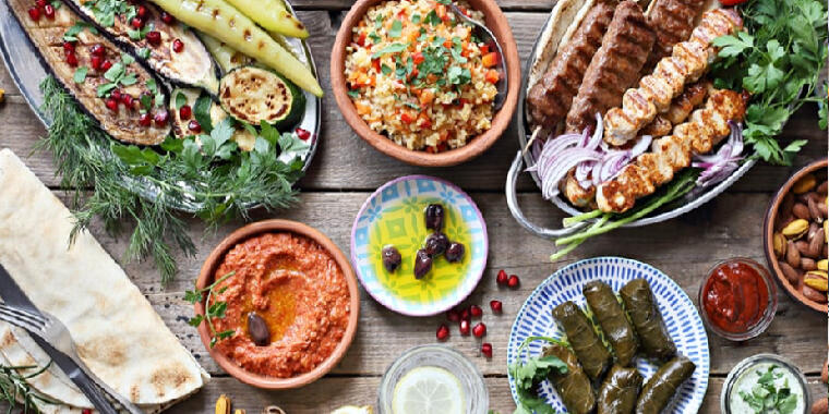 Tüm Dünyayı Bir Yerde Tadın: İstanbul’un En Popüler Dünya Mutfağı Restoranları