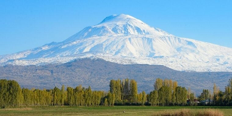 Dağcılık için Ekstrem Rotalar: Türkiye'nin En Yüksek Dağları