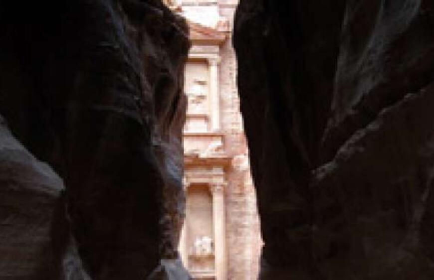 Yüzyıllara Meydan Okuyan Şehir: Petra