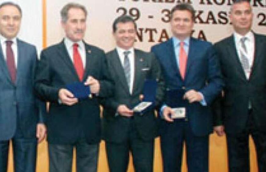 Turizmde Hedef 100 Milyon Turist
