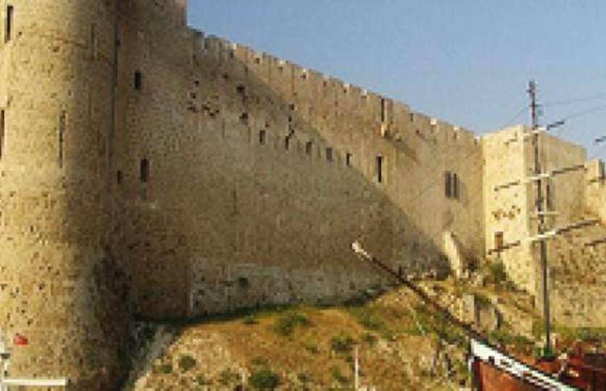 Kıbrıs'ın Birbirinden Etkileyici Tarihi Yapıları
