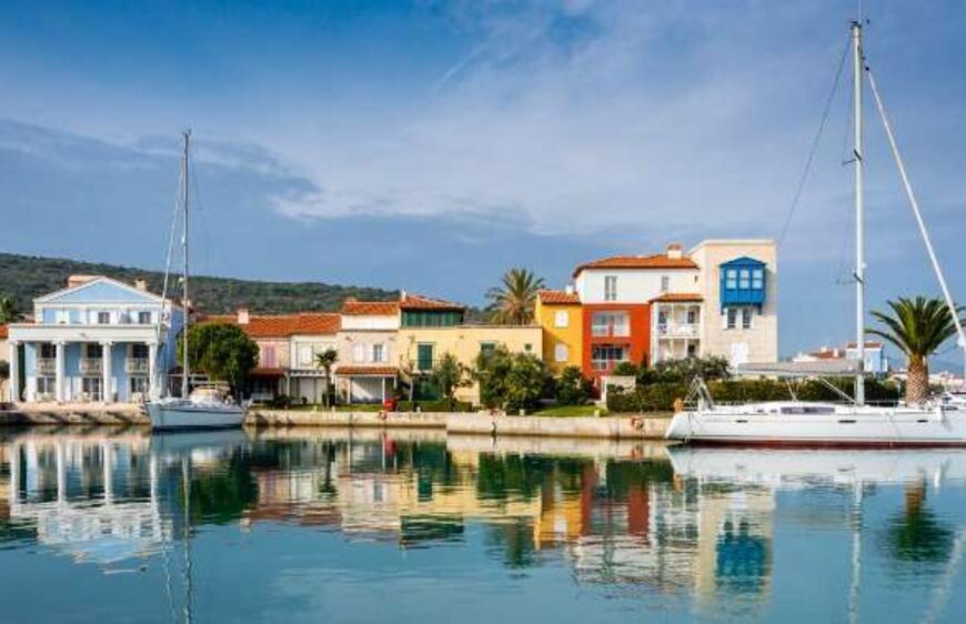 Kararsızlar için Yol Gösterici Rehber: Dikili mi? Çeşme mi?