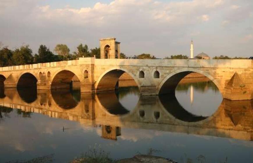 Şehir Efsaneleri: Edirne’yi Yasa Boğan Lir