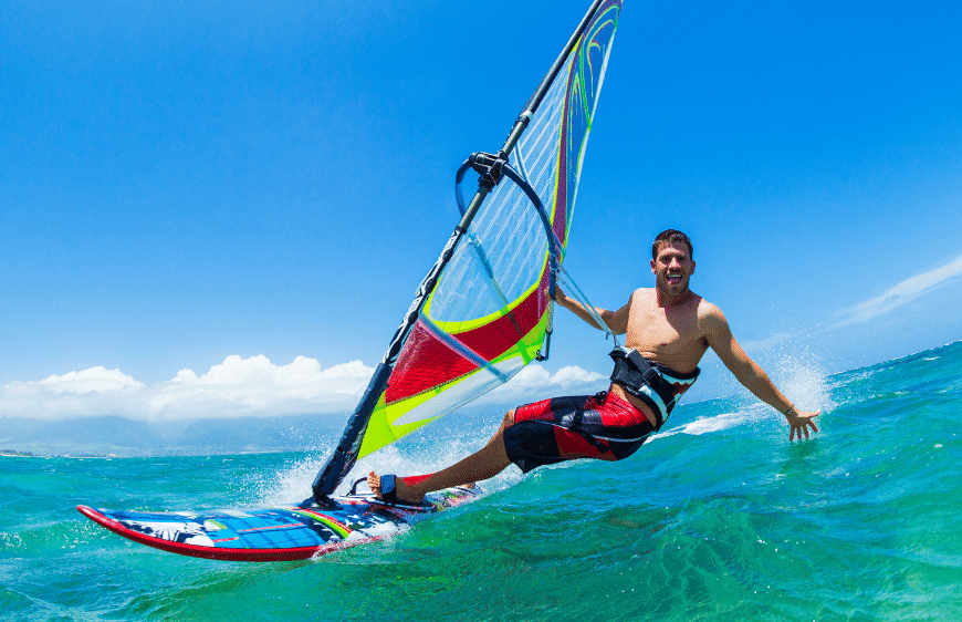 Türkiye’nin En Popüler Rüzgar Sörfü Rotaları