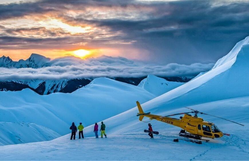 Ekstrem Kış Sporlarını Yeni Bir Boyuta Taşımak İsteyenlere: Heliski (Helikopterli Kayak)