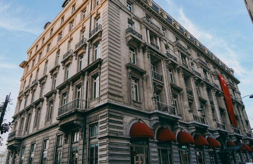 İstanbul’un En Tarihi Oteli: Tüm Gizemleriyle Pera Palas Hotel