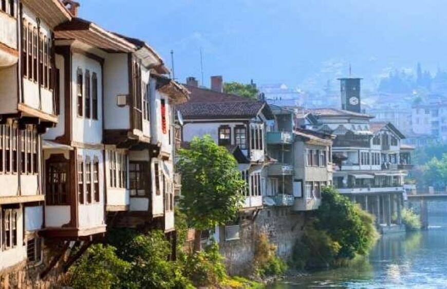 Yemyeşil Doğası ve Zengin Tarihi İle Karadeniz'de Gezilecek Yerler