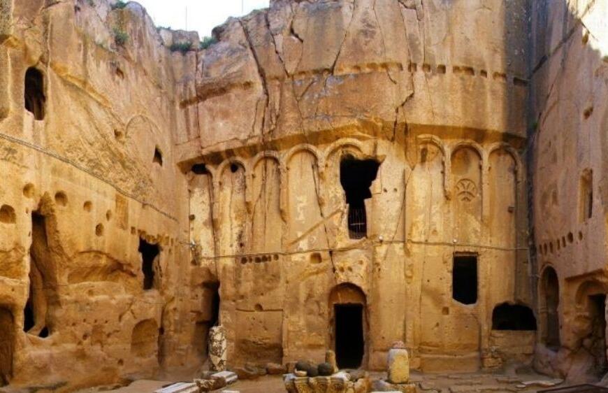 Niğde'nin Tarihi Hazinesi: Gümüşler Manastırı