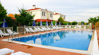 Bozcaada Merkez Apartları